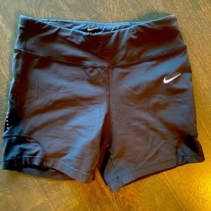 Nike Dry Fit Black Mid Length Short. Size Medium. Lightly worn